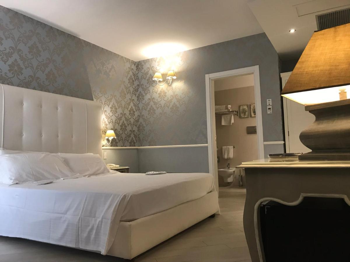 Hotel Marina & 4*