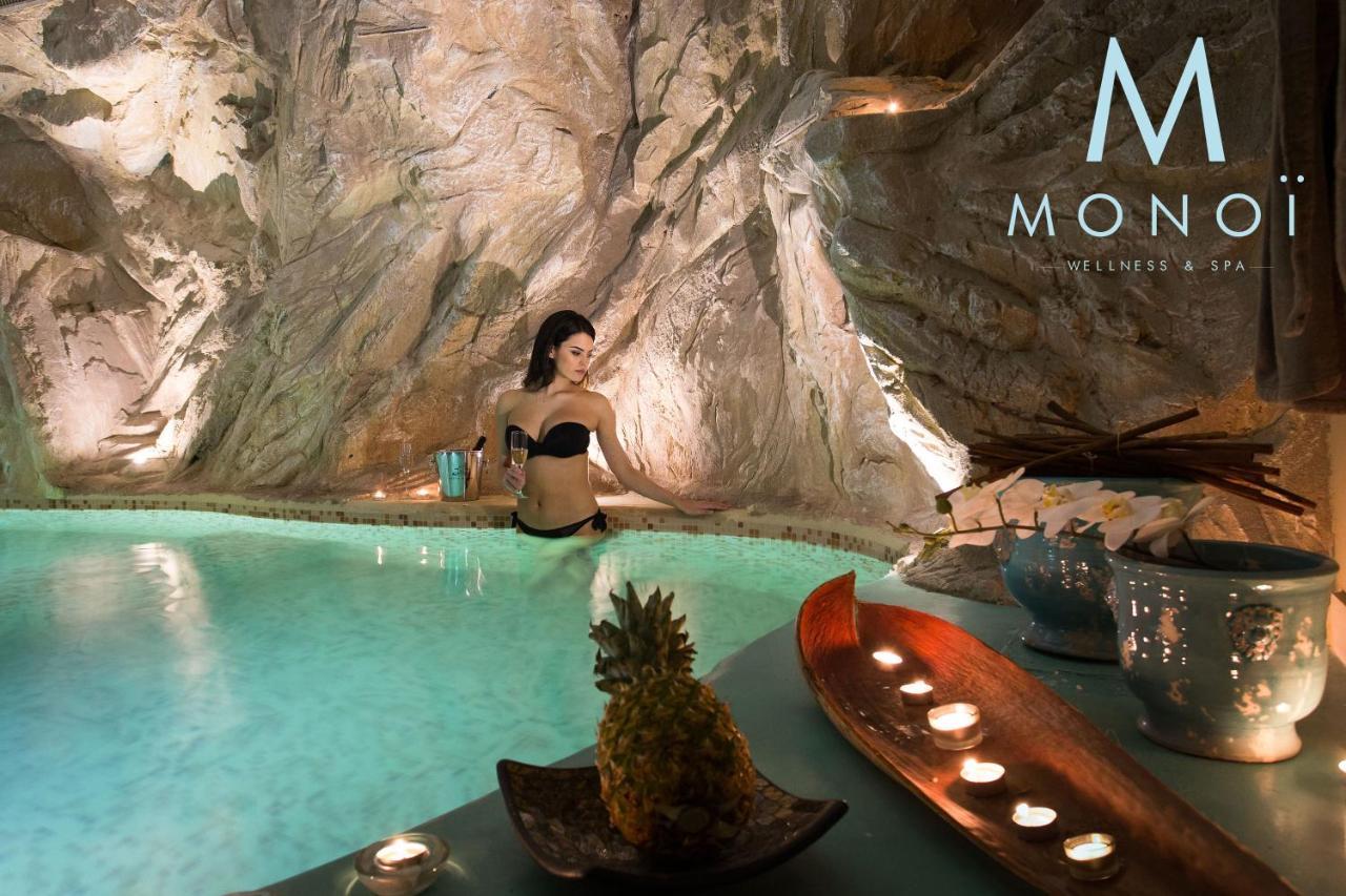 Marina & Hotel 4*