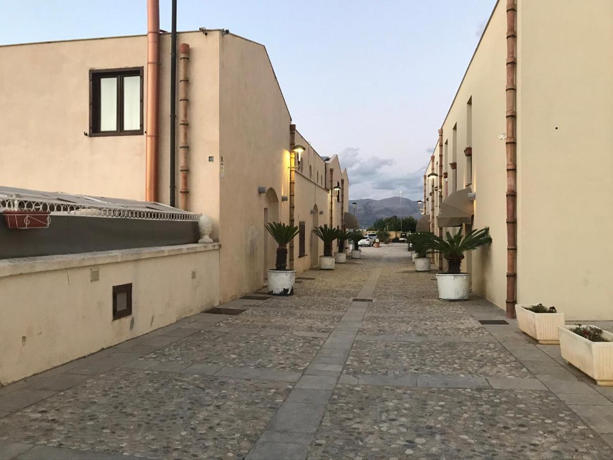 Hotel Marina &