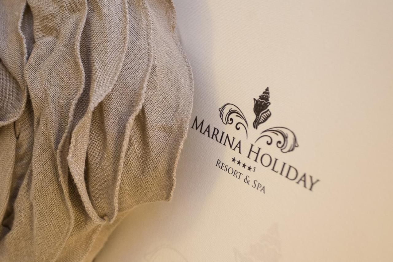 Marina & Hotel 4*
