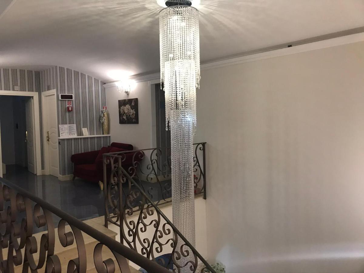 Hotel Marina &