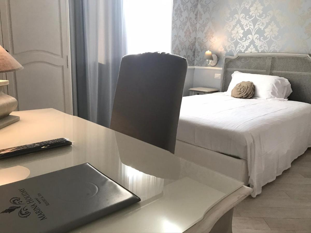 Hotel Marina &